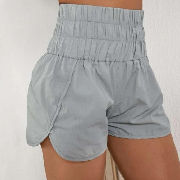 Athletic high waist shorts in light grey size S - Picture 2 of 9